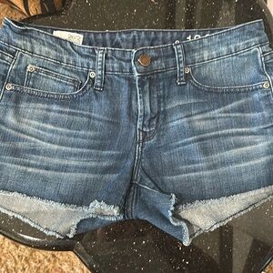 GAP SUMMER CUT-OFFS JEAN SHORT